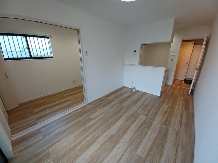 物件内観写真18　(居室)