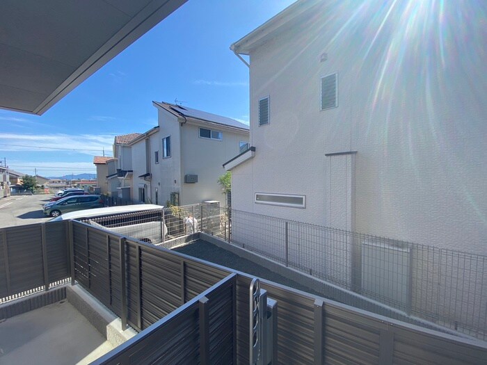 物件内観写真16　(室内からの展望)