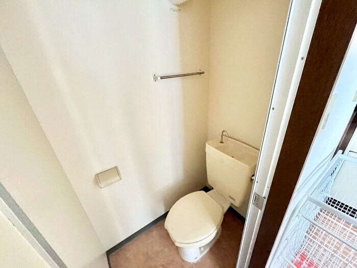 物件内観写真13　(トイレ)