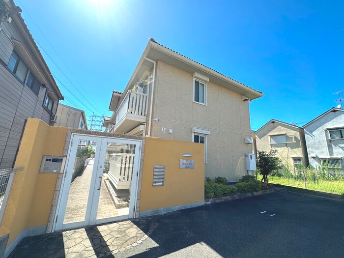 物件外観写真1　(外観写真)