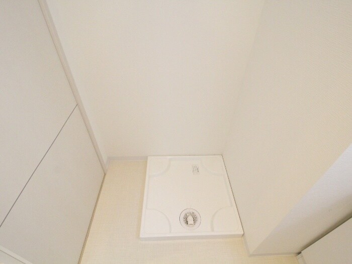 物件内観写真14　(洗濯機置場)