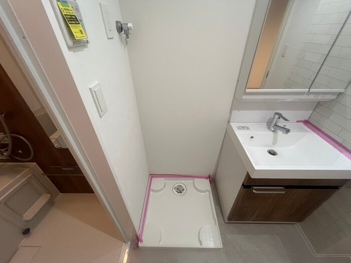 物件内観写真13　(洗濯機置場)