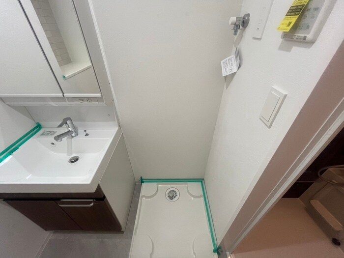 物件内観写真13　(洗濯機置場)