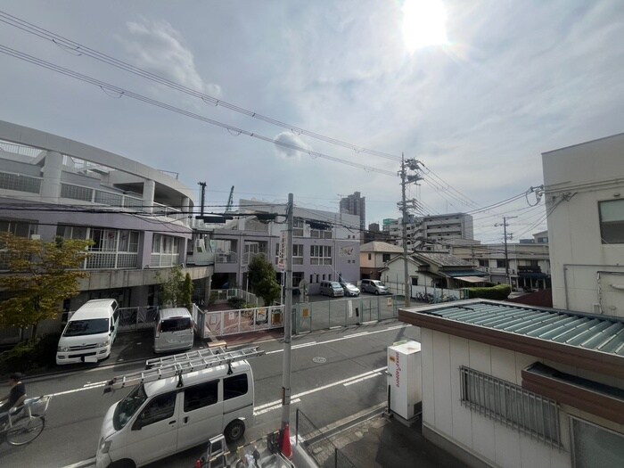 物件内観写真15　(室内からの展望)