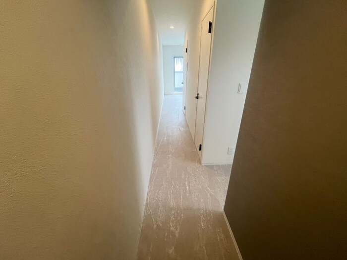 物件内観写真20　(廊下)