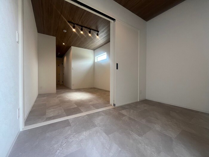 物件内観写真20　(居室)