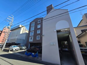 ビエント深草外観写真