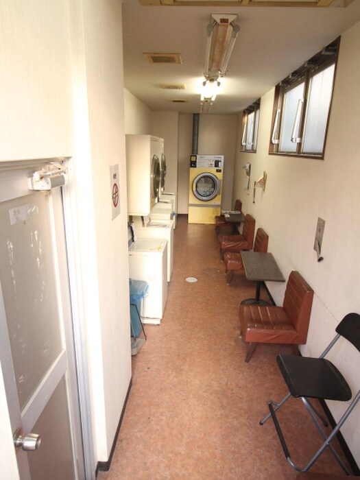 物件外観写真4　(建物設備)