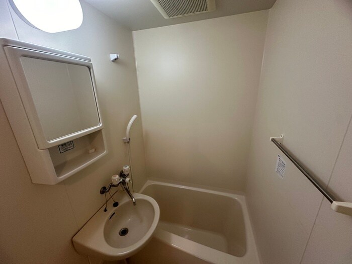 物件内観写真8　(バス／シャワールーム等)