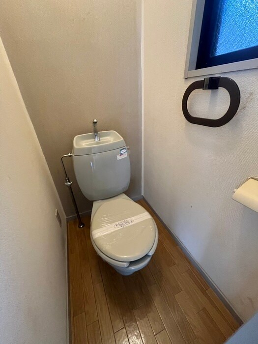 物件内観写真9　(トイレ)