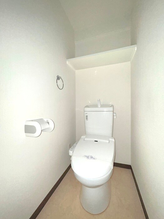 物件内観写真15　(トイレ)