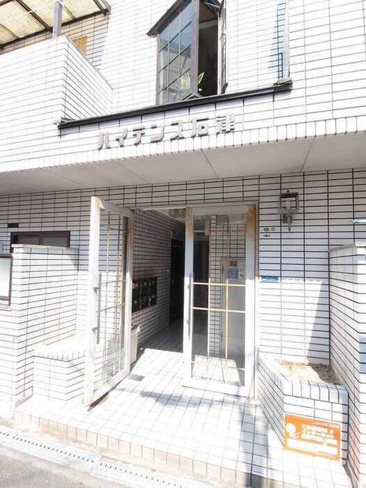 物件外観写真3　(エントランス部分)