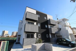 ミルーナヒルズ茨木（103）外観写真