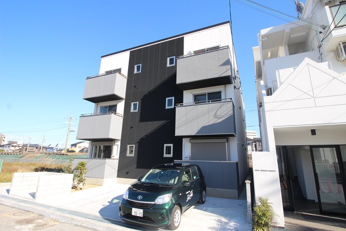 物件外観写真2　(外観写真)