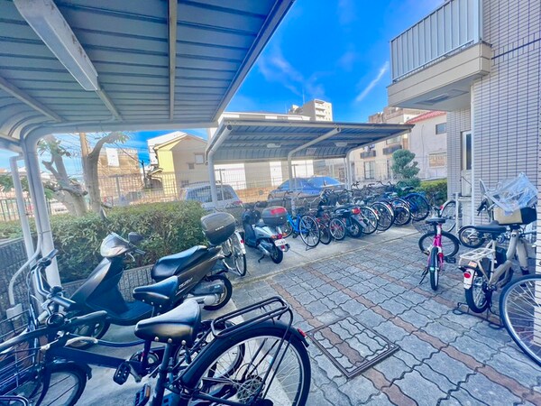 駐輪場