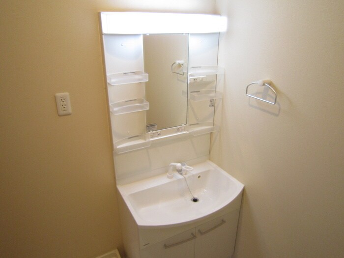 物件内観写真8　(洗面)