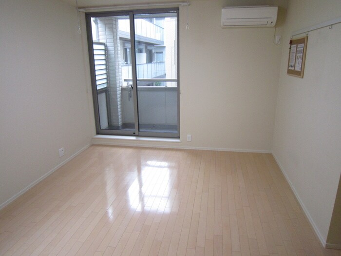 物件内観写真12　(居室)