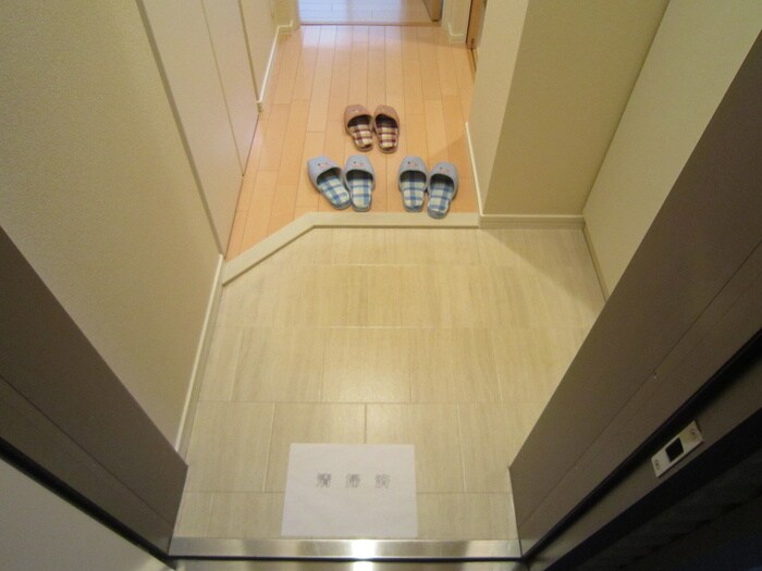 物件内観写真20　(玄関)