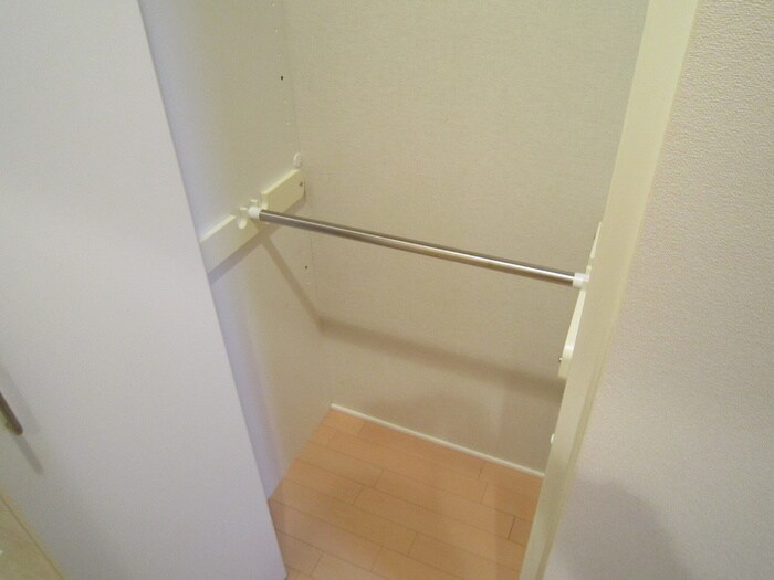 物件内観写真21　(収納)