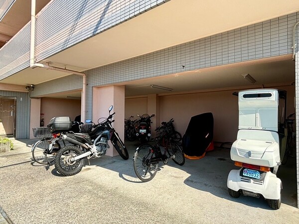 駐輪場