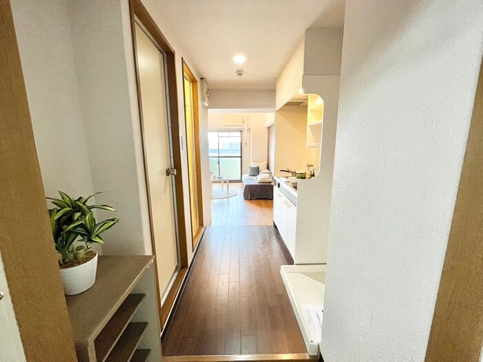 物件内観写真16　(廊下)