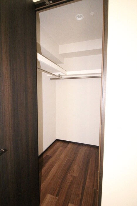 物件内観写真12　(収納)