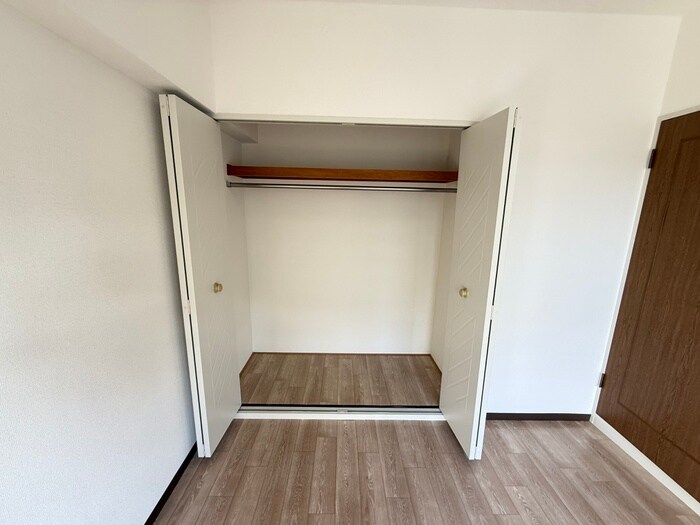 物件内観写真13　(収納)