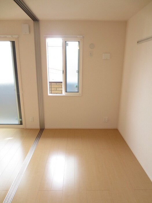 物件内観写真13　(居室)