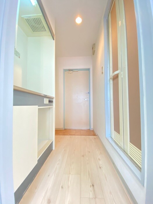 物件内観写真11　(廊下)