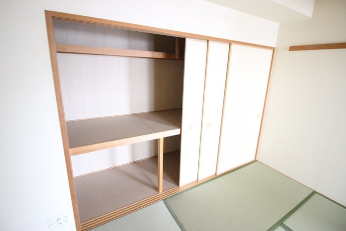 物件内観写真16　(収納)