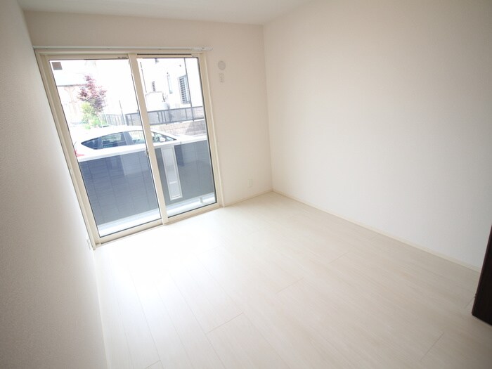 物件内観写真12　(居室)