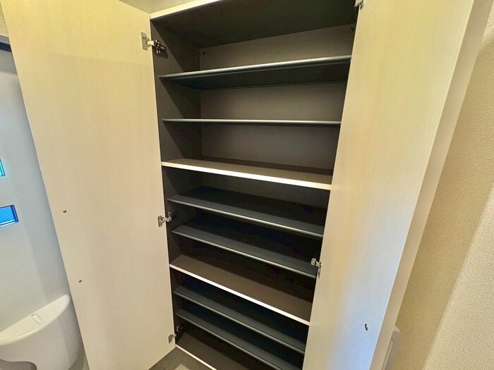 物件内観写真14　(靴箱)