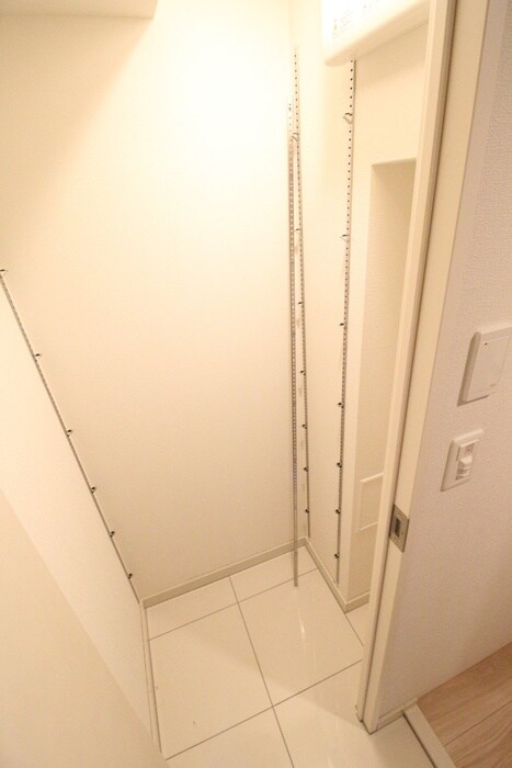 物件内観写真8　(靴箱)