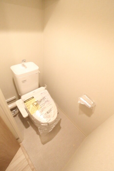 物件内観写真9　(トイレ)