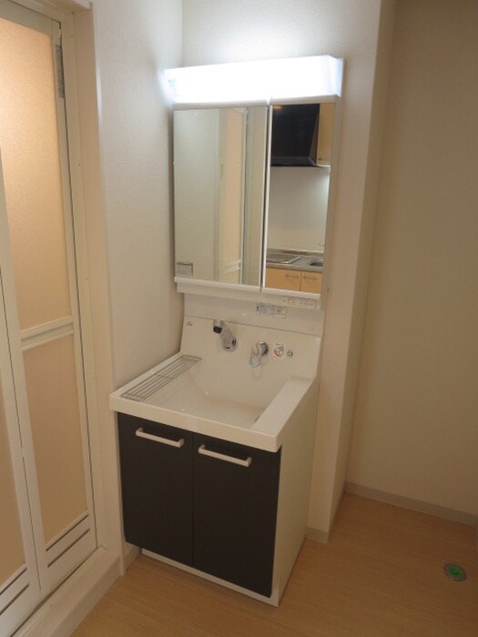 物件内観写真11　(洗面)