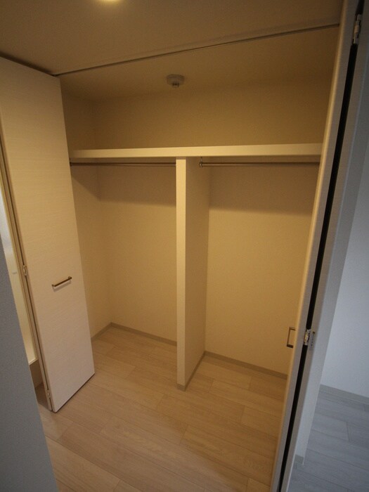 物件内観写真12　(収納)