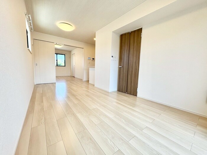 物件内観写真7　(居室)