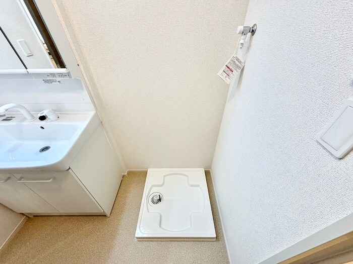 物件内観写真19　(洗濯機置場)