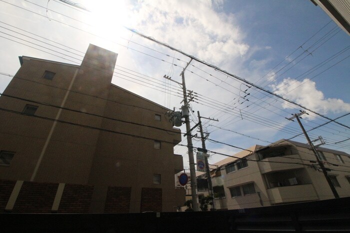 物件内観写真17　(室内からの展望)