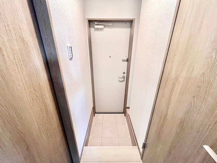 物件内観写真19　(玄関)