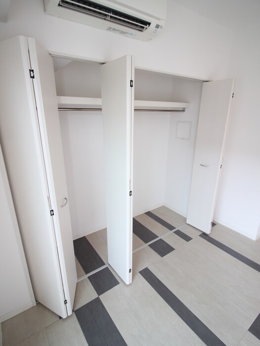 物件内観写真12　(収納)