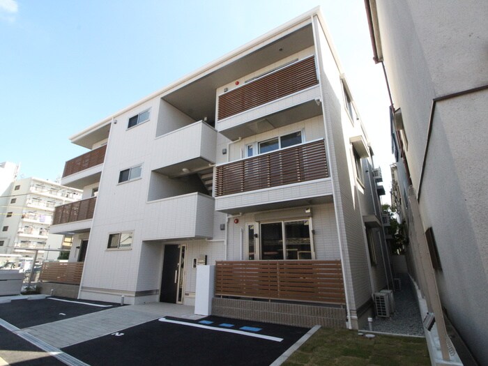 物件外観写真1　(外観写真)