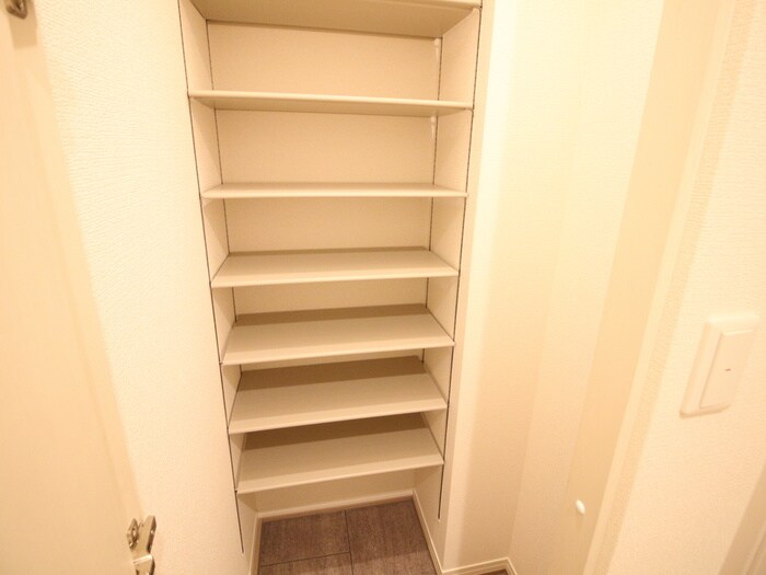 物件内観写真14　(靴箱)