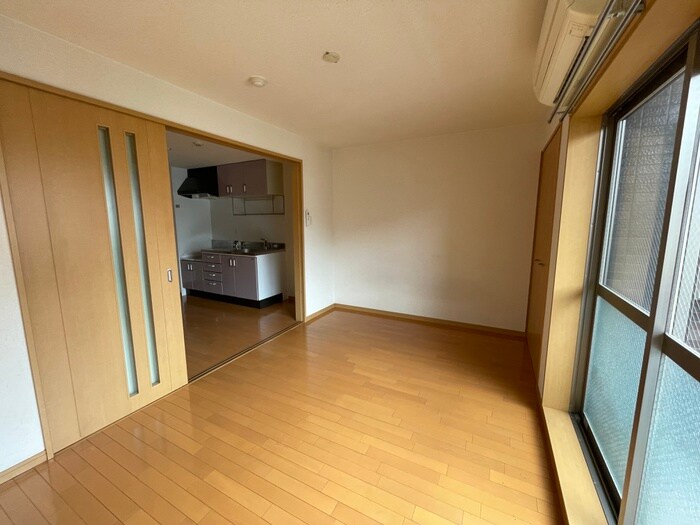 物件内観写真9　(居室)