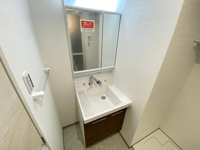 物件内観写真15　(洗面)