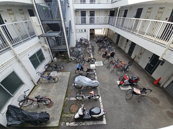 駐輪場