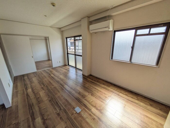 物件内観写真9　(居室)