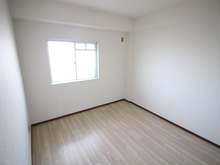 物件内観写真13　(居室)