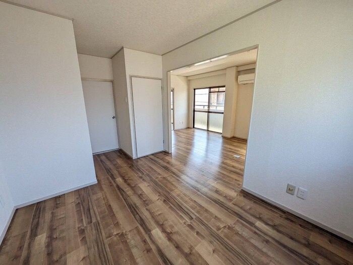 物件内観写真17　(居室)