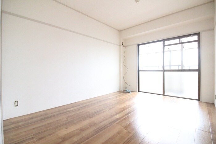 物件内観写真18　(居室)